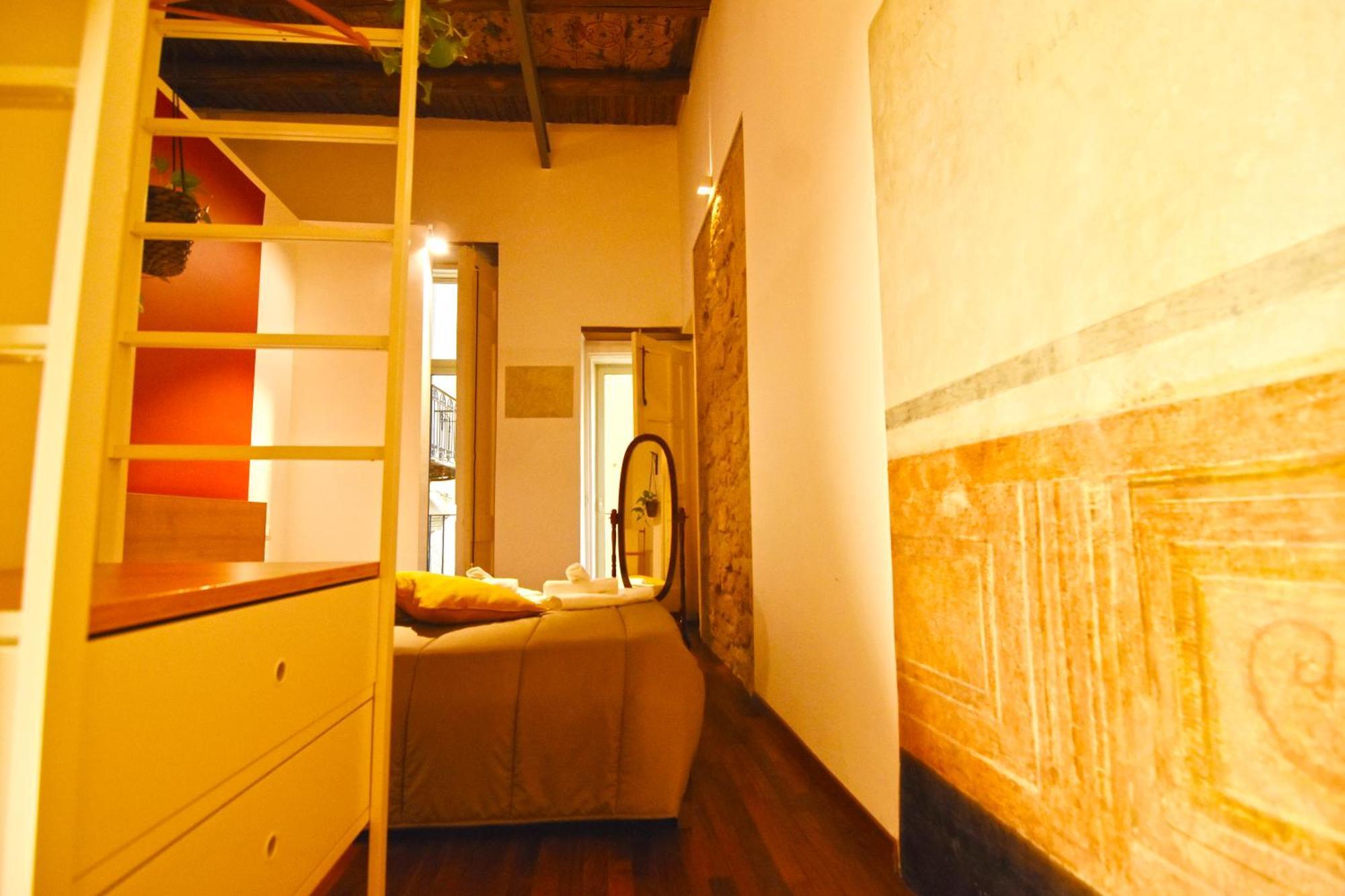 La Casa Di Apollo Leilighet Napoli Eksteriør bilde
